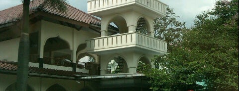 Masjid Junudurrahmah is one of Lugares favoritos de Iyan.