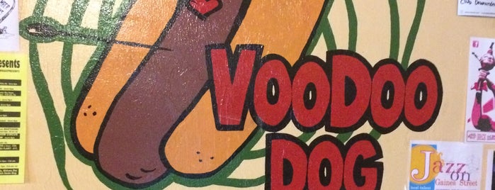 Voodoo Dog is one of Lieux qui ont plu à James.