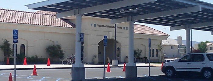 West Wind Elementary is one of Tempat yang Disukai Elana.