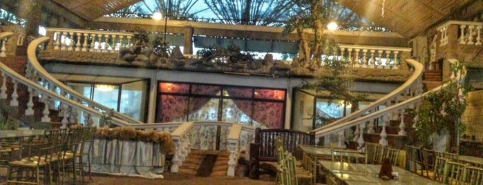 Leslie's Forest Garden Restaurant is one of Cavite.