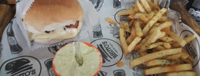 Bruto's Burgers is one of Posti che sono piaciuti a Guilherme.