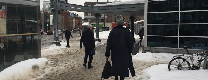 STM Station Papineau is one of Québec 2015.