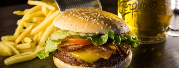 Porpino Burger is one of Locais salvos de Bruno.