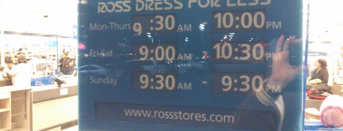 Ross Dress for Less is one of Orte, die Rebeca gefallen.