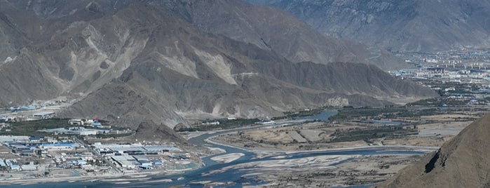 拉萨河 Lhasa River is one of Travel.