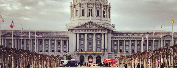 San Francisco City Hall is one of FUCK YEAH COAST TO COAST.