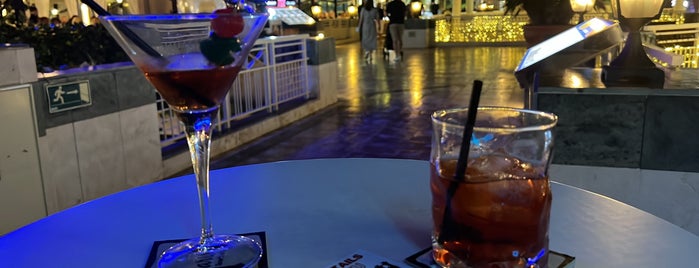 Harry´s Cocktail - Bar is one of Playa de las America’s Nightlife.