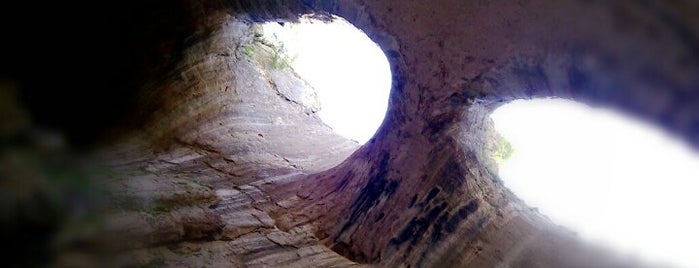 Пещера Проходна (Prohodna Cave) is one of Places to visit.