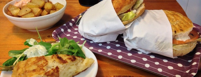 Gopal is one of Restaurantes vegetarianos Barcelona.