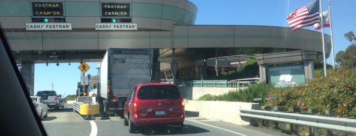 Benicia-Martinez Bridge Toll Plaza is one of Locais curtidos por Teresa.