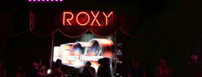 Nova Roxy is one of Locais curtidos por Adriano.