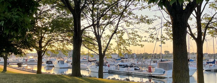 Reef Point Marina is one of Tempat yang Disukai Jeffrey.