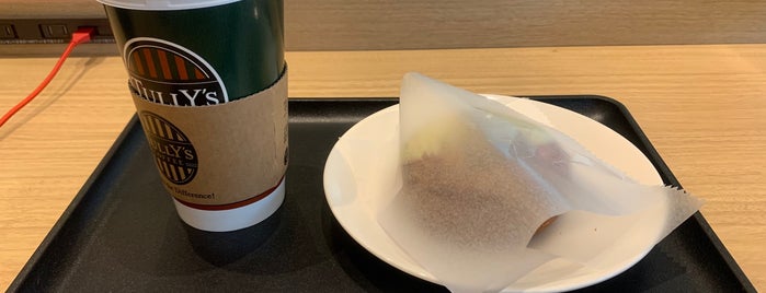 Tully's Coffee is one of Masahiroさんのお気に入りスポット.