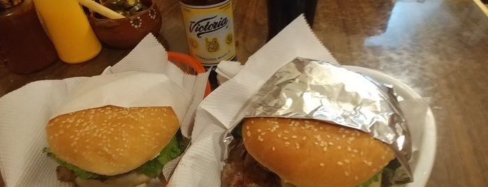 El Nido De Los Grillos is one of Hamburguesas.