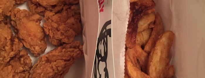 KFC is one of Lugares favoritos de Michael.