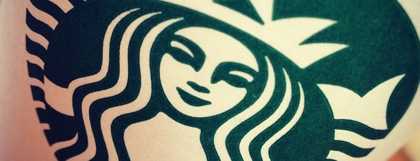 Starbucks is one of Locais curtidos por Shaun.