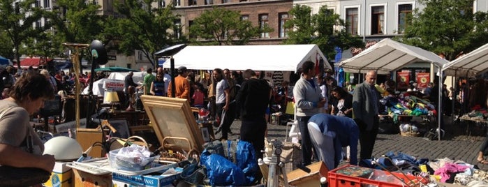 Place du Jeu de Balle / Vossenplein is one of Bruxelles.