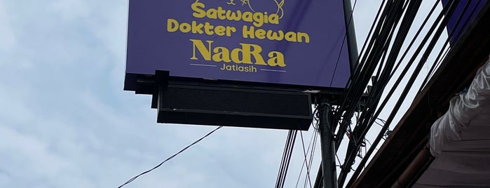 Satwagia Nadra Jatiasih is one of Lieux qui ont plu à Iyan.