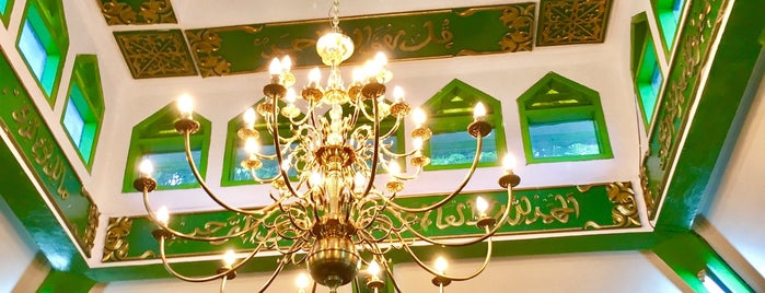 Masjid Namira is one of 21.10 Masjid.