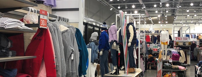 Old Navy Outlet is one of Toddさんのお気に入りスポット.