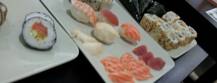 Izakaya is one of Restaurantes Sushi.