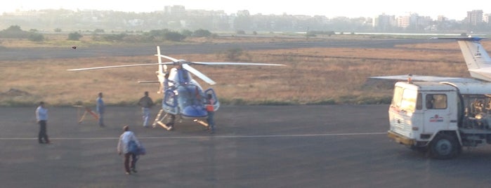 Bombay Flying Club is one of Locais salvos de Abhijeet.