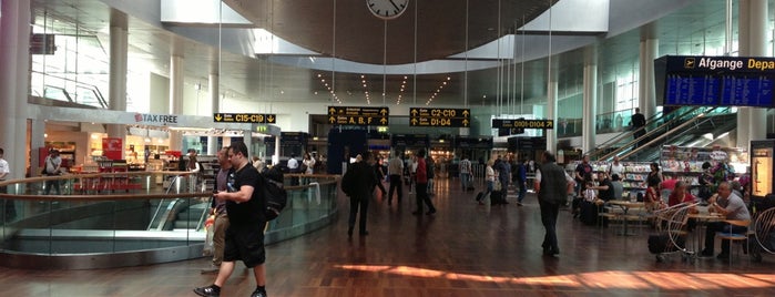 Aeropuerto de Copenhague-Kastrup (CPH) is one of Copenhagen - Denmark = Peter's Fav's.