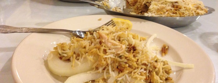 Hyderabad Biryani House is one of Justinさんのお気に入りスポット.