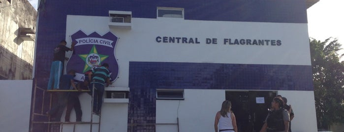 Central de Flagrantes is one of Meus Afazeres.