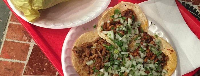 Tacos Giyo is one of Locais curtidos por Rayshawn.