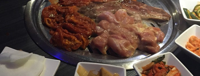 Gen Korean BBQ House is one of Rayshawnさんのお気に入りスポット.