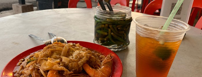 Sungai Dua Char Koay Teow (Telur Ayam Di Basuh) is one of Malaysian Food.