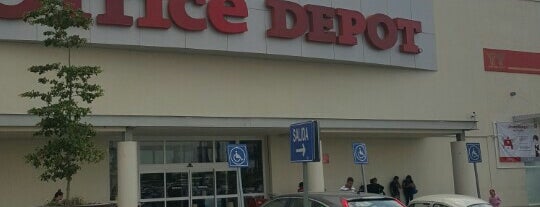 Office Depot is one of Juan pabloさんのお気に入りスポット.