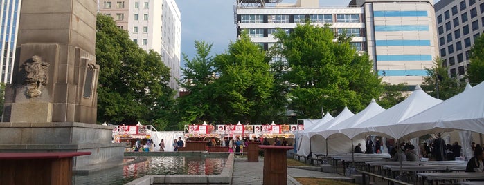 YOSAKOIソーラン祭り 大通南パレード会場 is one of 祭・イベント.
