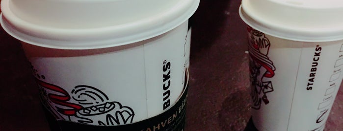Starbucks is one of Nazım : понравившиеся места.