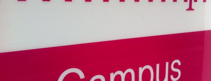 Deutsche Telekom Campus is one of Cool Business Locations.