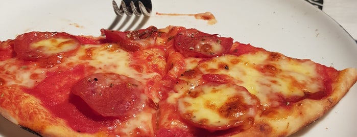 Pizza Marzano is one of Jkt resto.