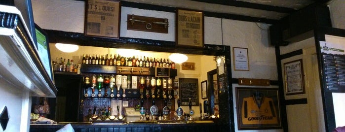 Combermere Arms is one of Wolverhampton food.