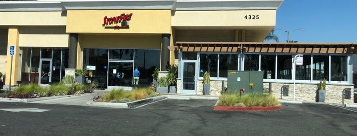 Stonefire Grill is one of Lugares favoritos de KENDRICK.