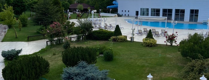 Korel Thermal Resort Clinic & SPA is one of Lugares favoritos de Murat karacim.