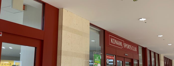 Konami Sports Club is one of 金曜日.