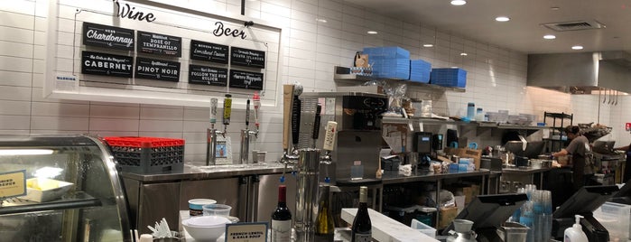 Mendocino Farms is one of Cさんのお気に入りスポット.