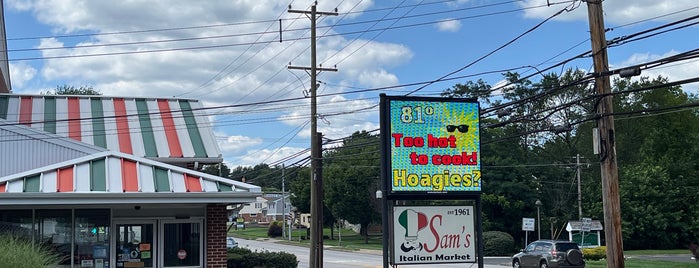 Sam's Italian Market and Bakery is one of Sandwich Joints.