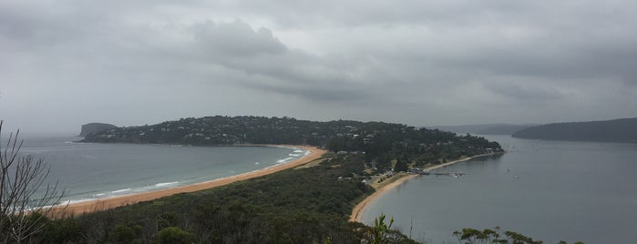 Barrenjoey Lighthouse is one of Raluca Bastucescuさんのお気に入りスポット.