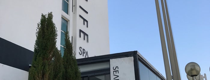 Sealife Hotel is one of Orte, die Justin gefallen.