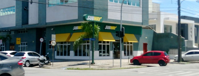Subway is one of Lanchonetes.