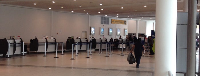 Aeropuerto Internacional Diego Aracena (IQQ) is one of Orte, die LAN gefallen.