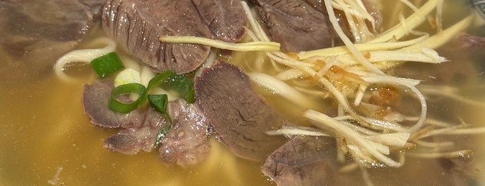 老董牛肉麵 | Lao Dong Beef Noodles is one of #Taiwan.