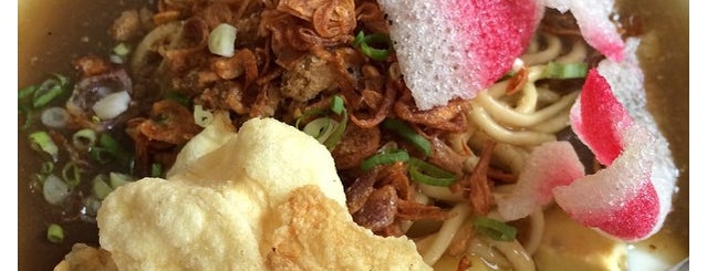 Laksa Medan Nyonya Guat is one of Eating around Jakarta.