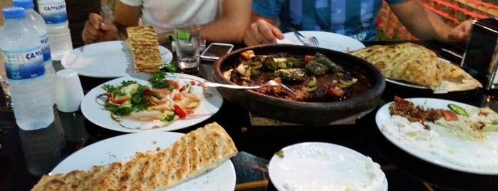 tavacı cemil usta is one of İskenderun yemek yerleri.